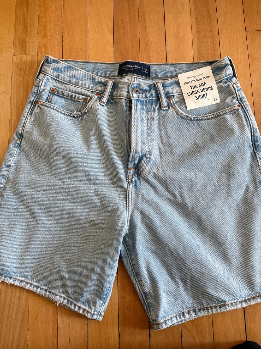 Abercrombie & Fitch Light Wash Loose Denim Shorts